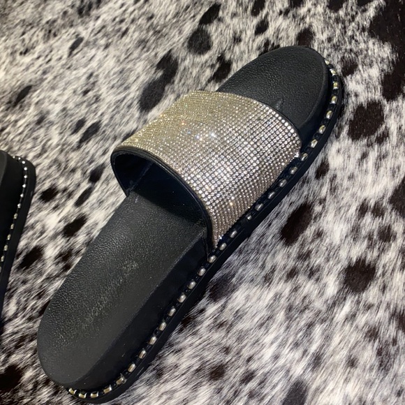 Rhinestone Slides - Picture 7 of 7